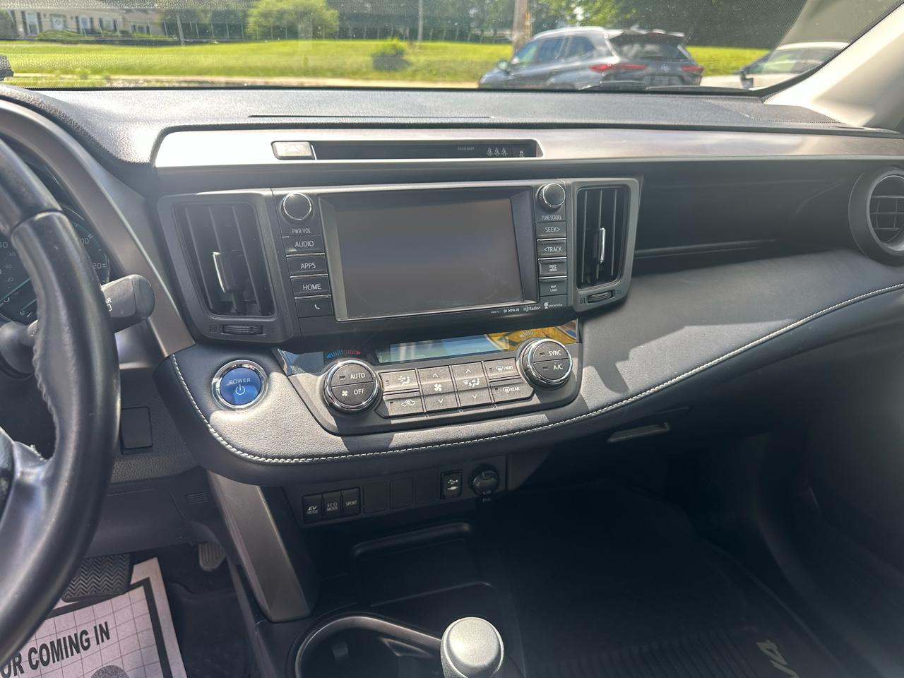 Toyota RAV4 Hybrid XLE 2017