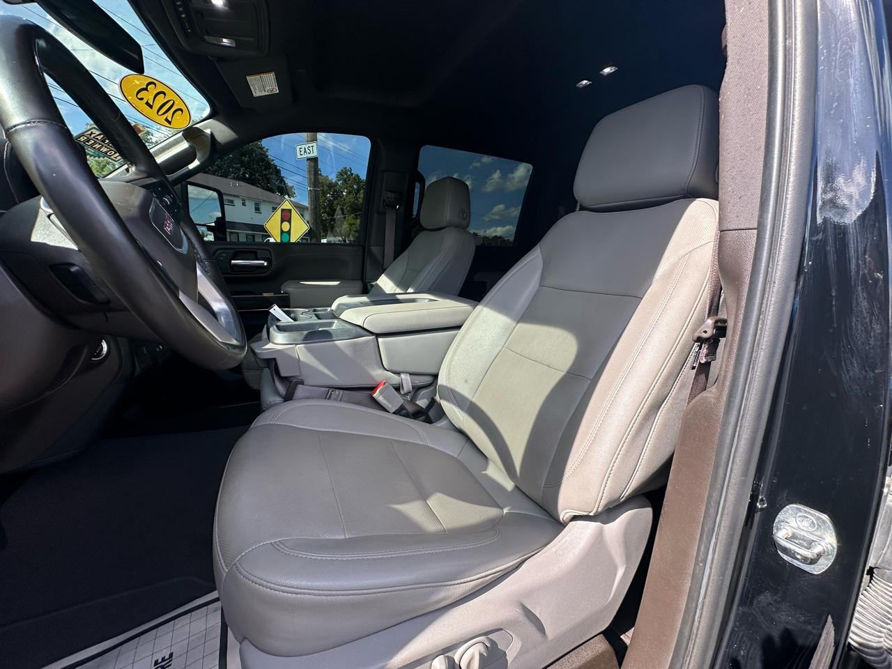 GMC Sierra 2500HD SLT Crew Cab 2WD 2023
