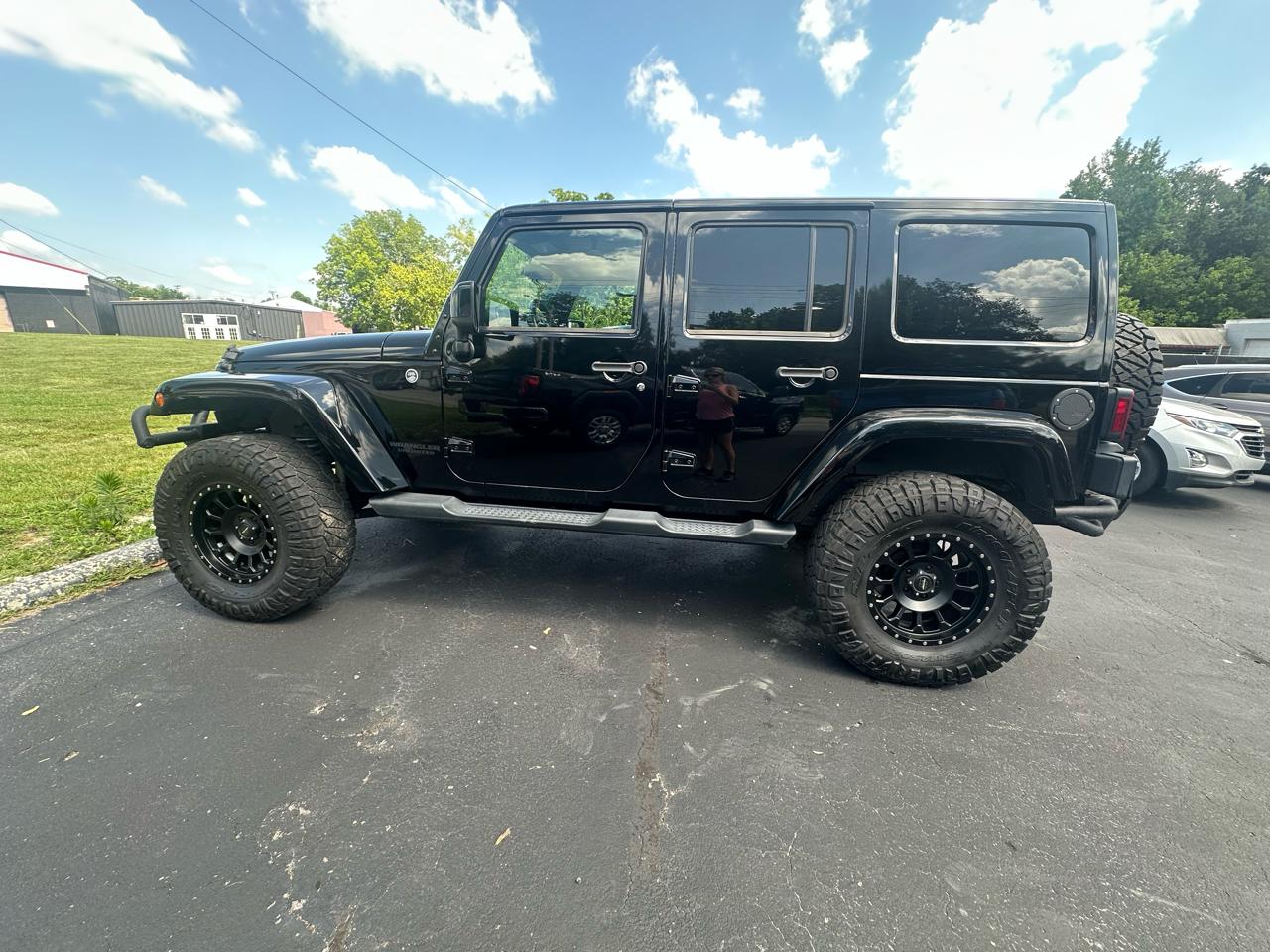 Jeep Wrangler Unlimited Sahara 4WD 2014