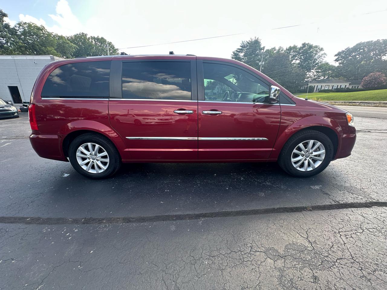 Chrysler Town & Country Limited Platinum 2016