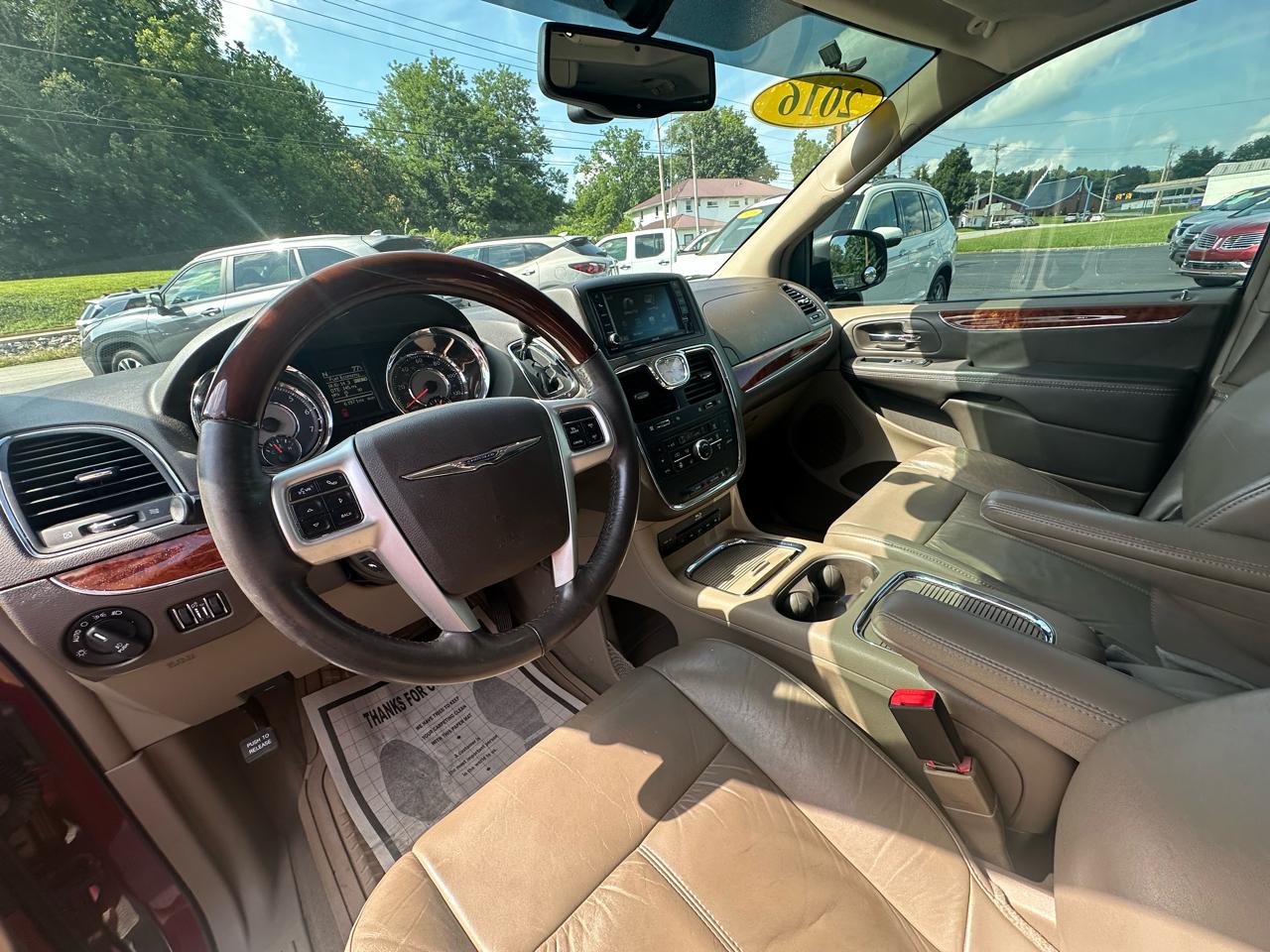 Chrysler Town & Country Limited Platinum 2016