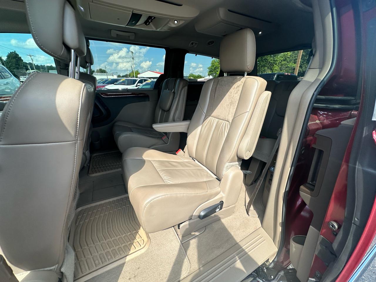 Chrysler Town & Country Limited Platinum 2016