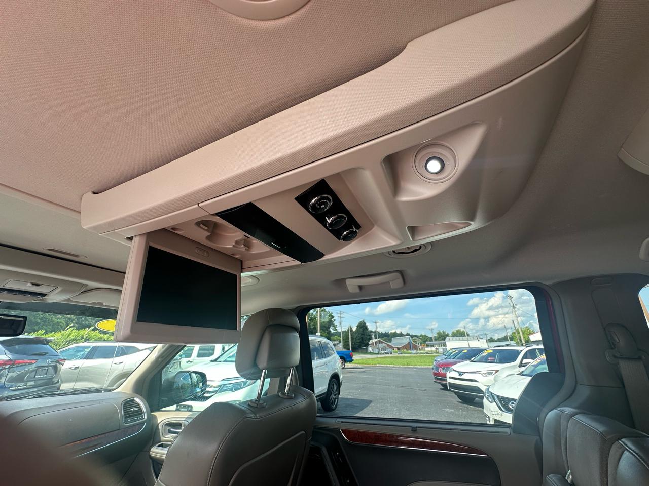 Chrysler Town & Country Limited Platinum 2016