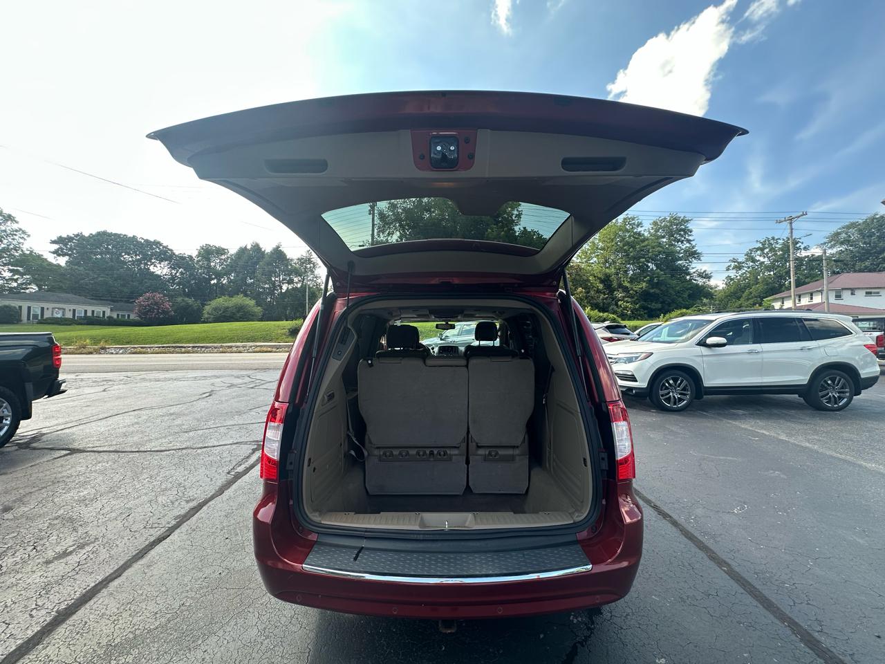 Chrysler Town & Country Limited Platinum 2016