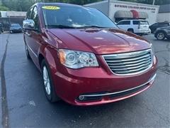 2016 Chrysler Town & Country 