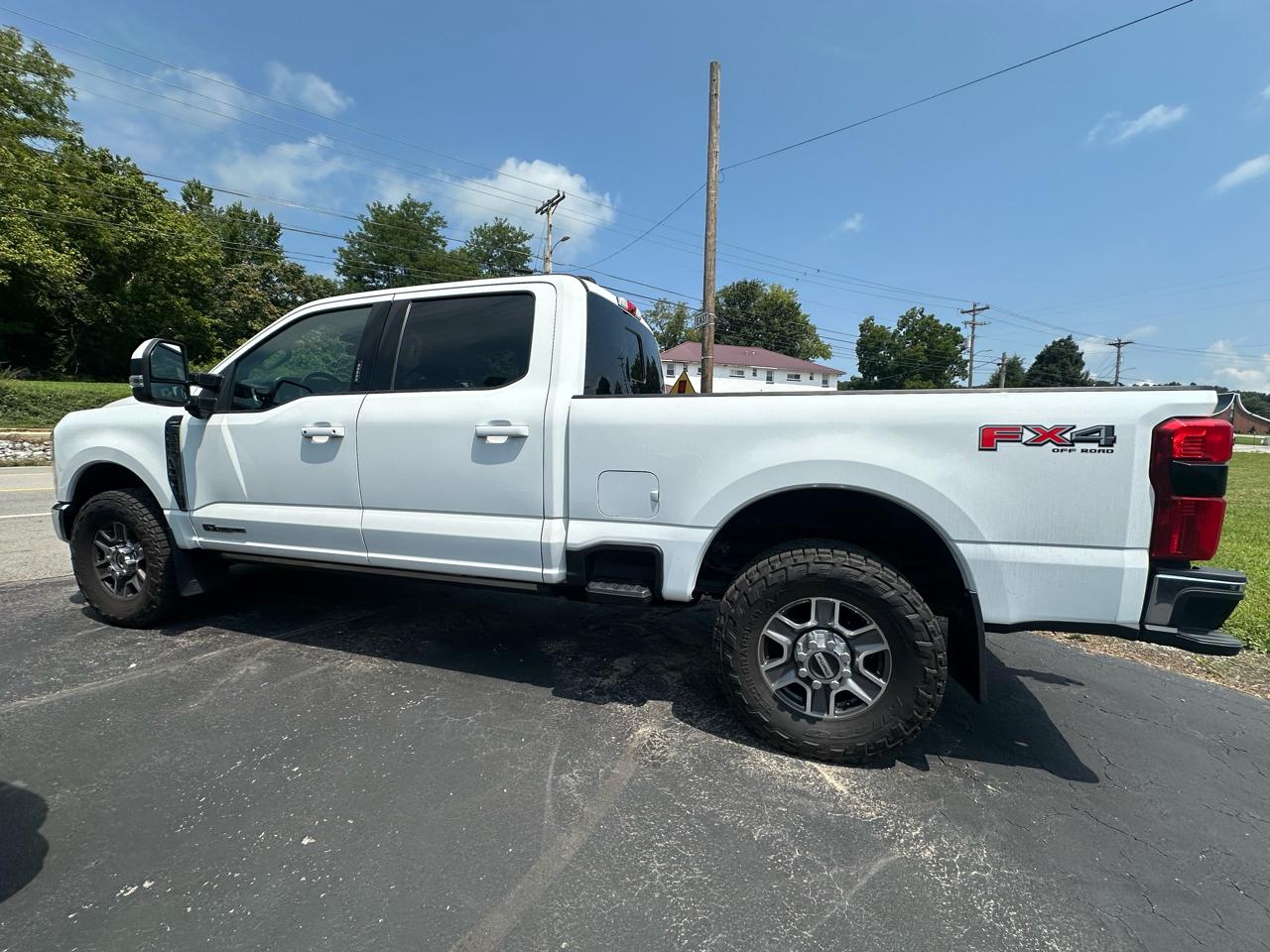 Ford F-350 SD King Ranch Crew Cab Long Bed 4WD 2023