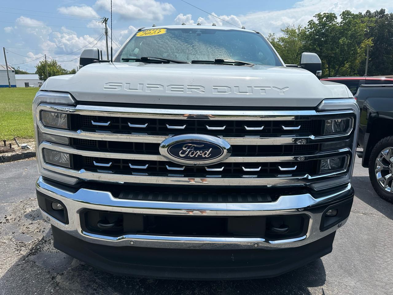 Ford F-350 SD King Ranch Crew Cab Long Bed 4WD 2023