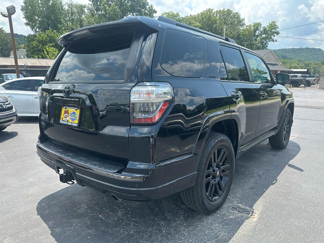 Toyota 4Runner Nightshade 4WD 2021