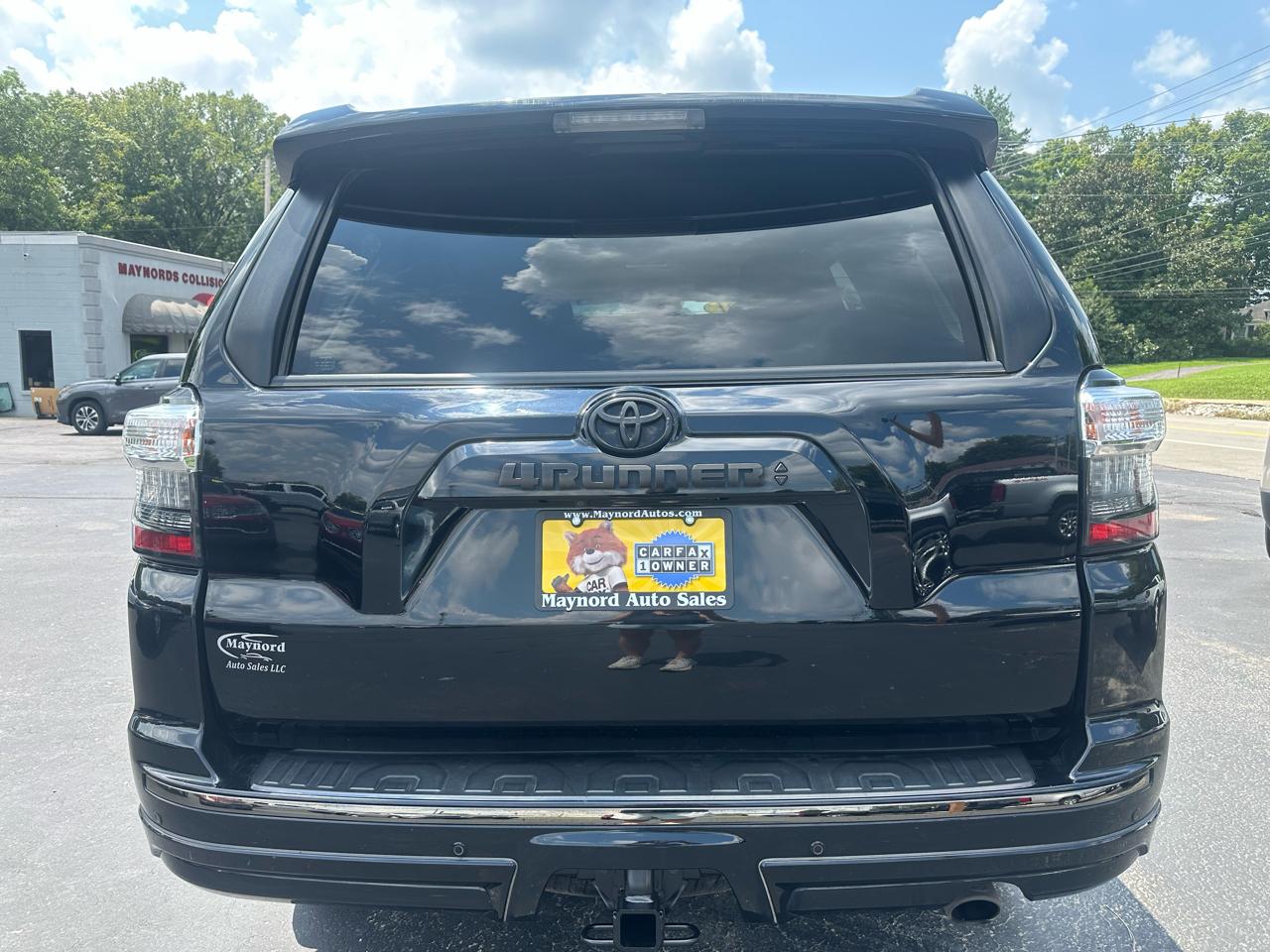 Toyota 4Runner Nightshade 4WD 2021