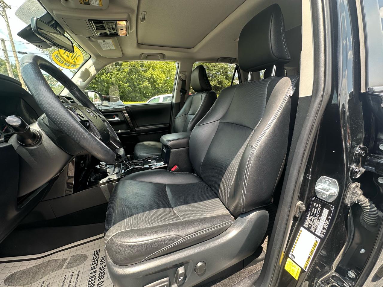 Toyota 4Runner Nightshade 4WD 2021