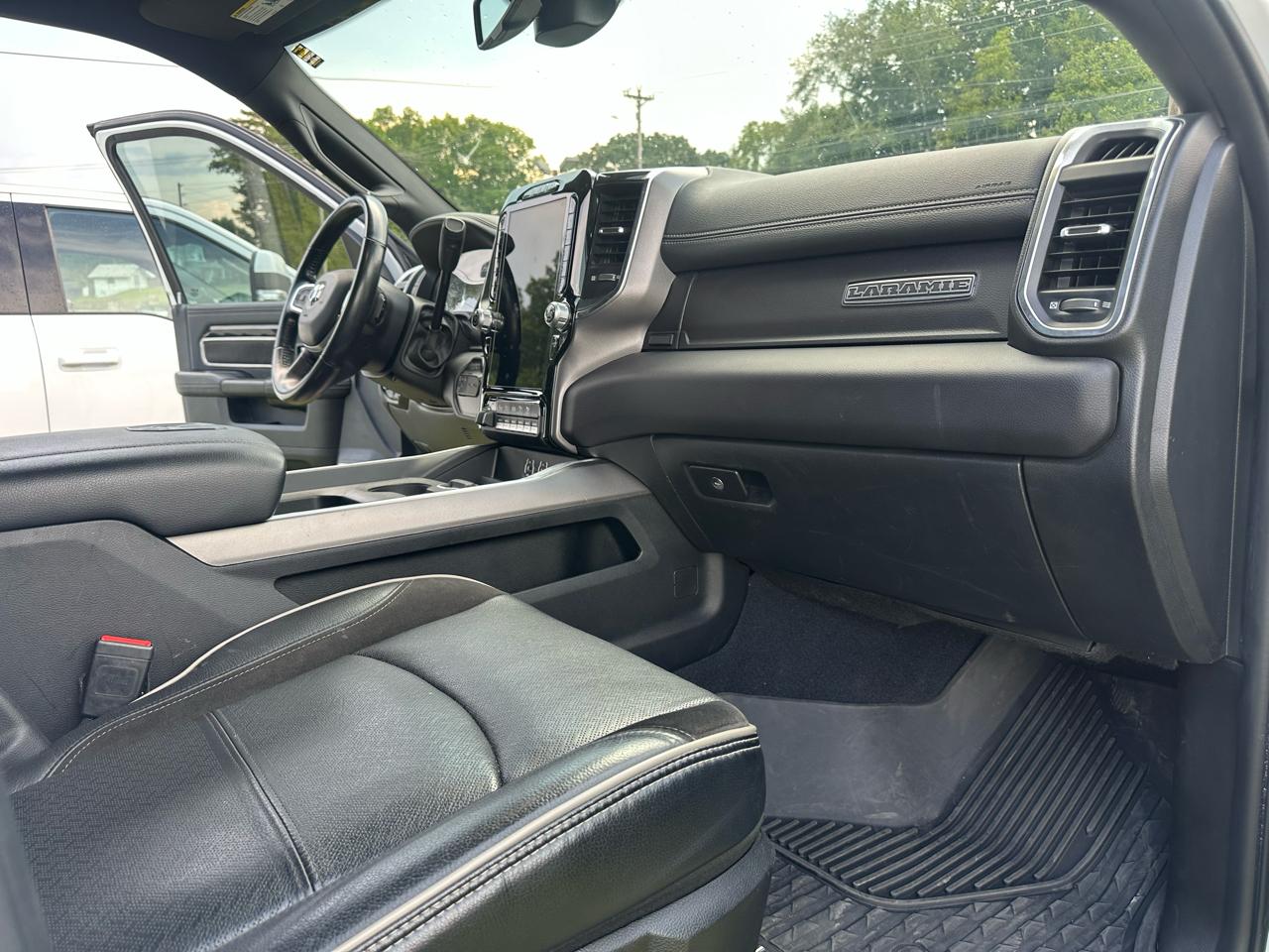 RAM 2500 Laramie Crew Cab SWB 4WD 2023