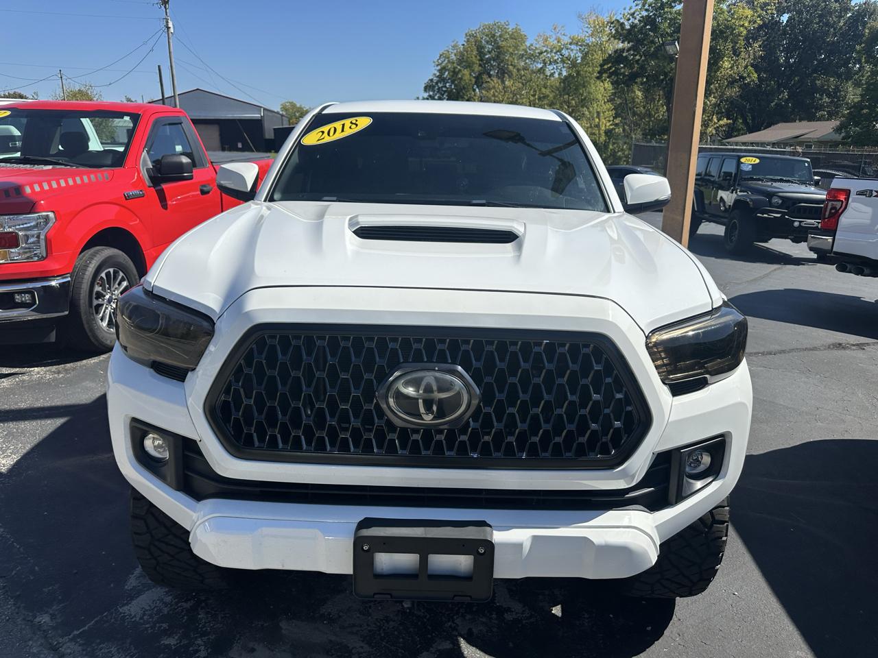 Toyota Tacoma SR5 Double Cab Long Bed V6 6AT 4WD 2019