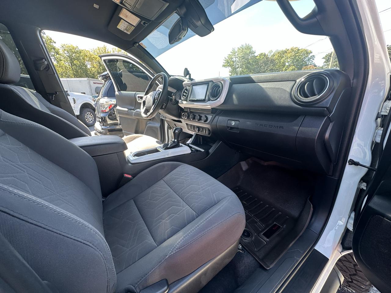 Toyota Tacoma SR5 Double Cab Long Bed V6 6AT 4WD 2019