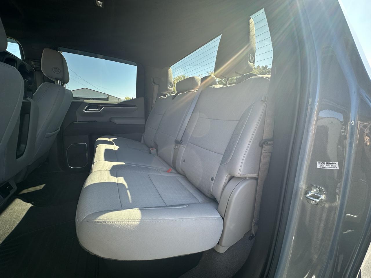 Chevrolet Silverado 1500 LT Crew Cab 2WD 2024
