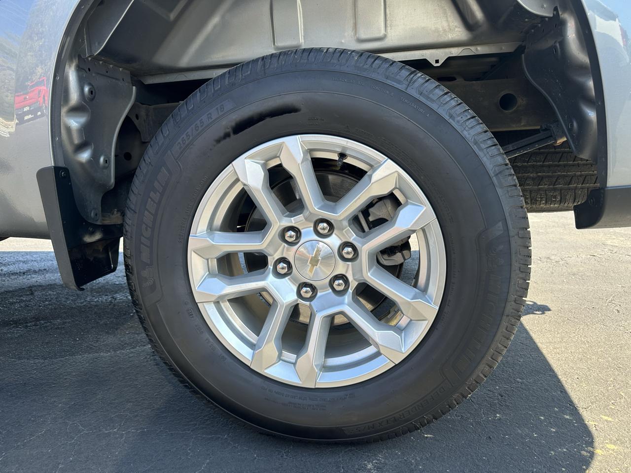 Chevrolet Silverado 1500 LT Crew Cab 2WD 2024