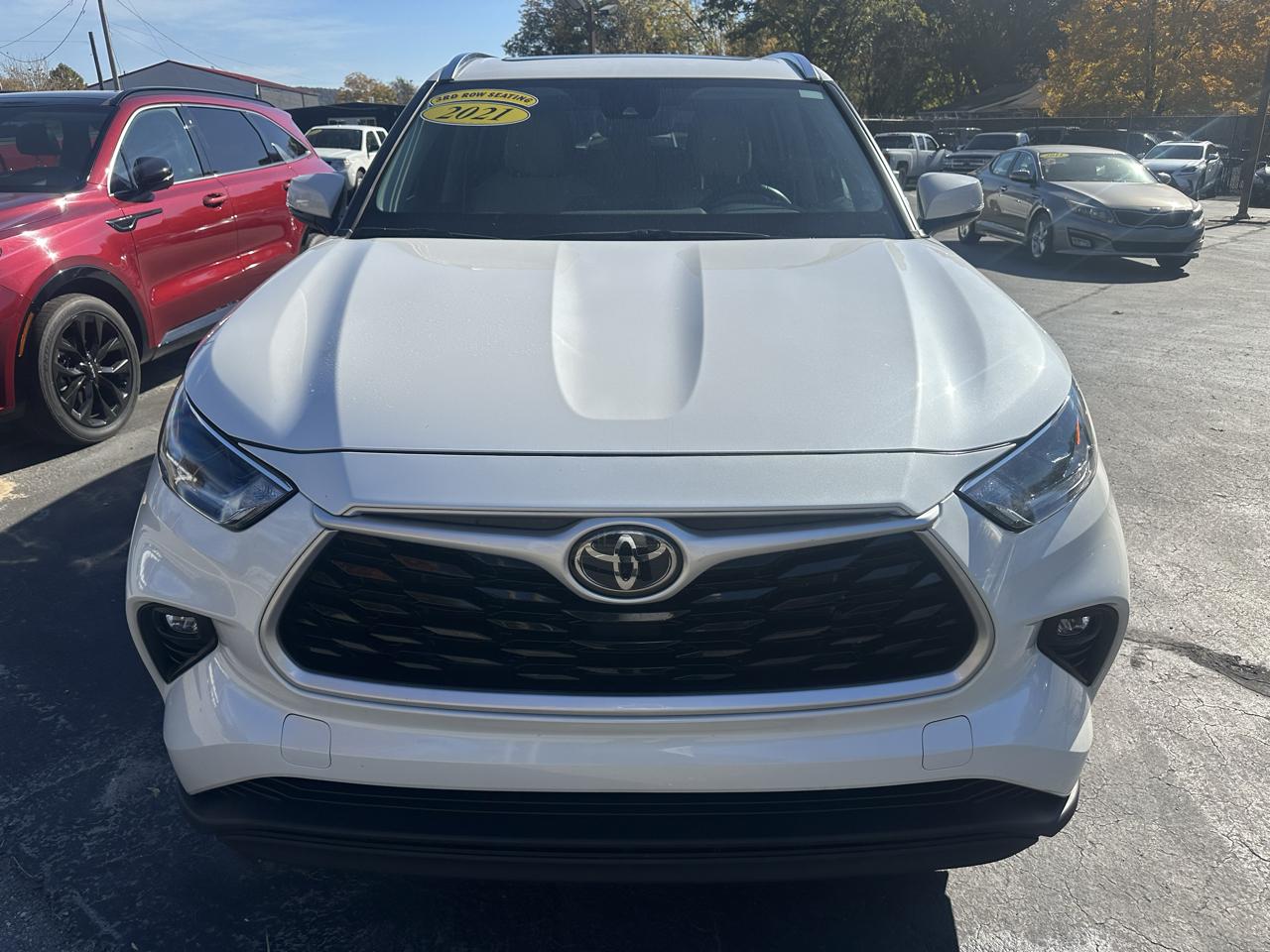 Toyota Highlander XLE FWD V6 2021