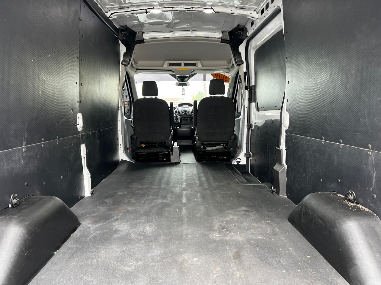 Ford Transit 250 Van Med. Roof w/Sliding Pass. 148-in. WB 2019