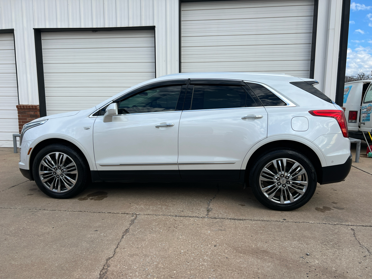 2017 Cadillac XT5 FWD 4dr Premium Luxury