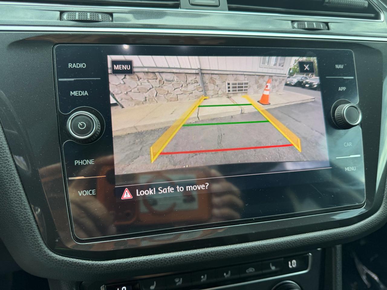 Volkswagen Tiguan 2.0T SEL 4MOTION 2018