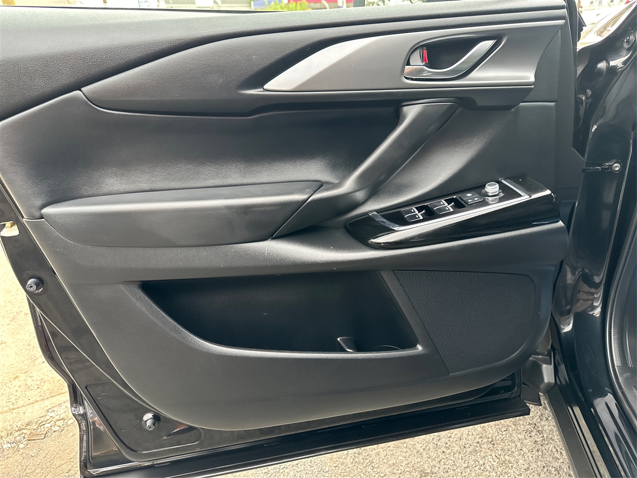 Mazda CX-9 Touring AWD 2021