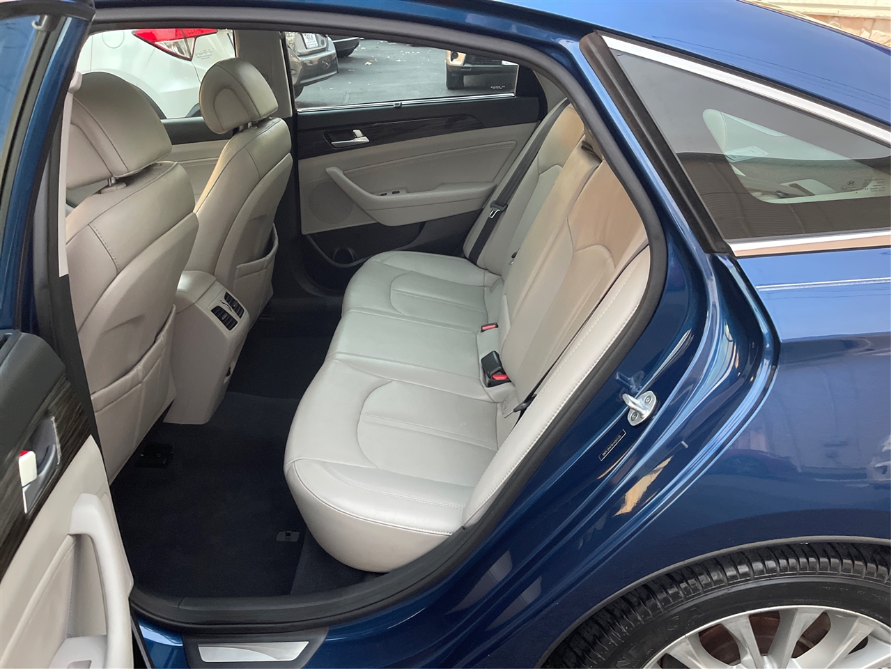 Hyundai Sonata 4dr Sdn 2.4L Limited PZEV 2015