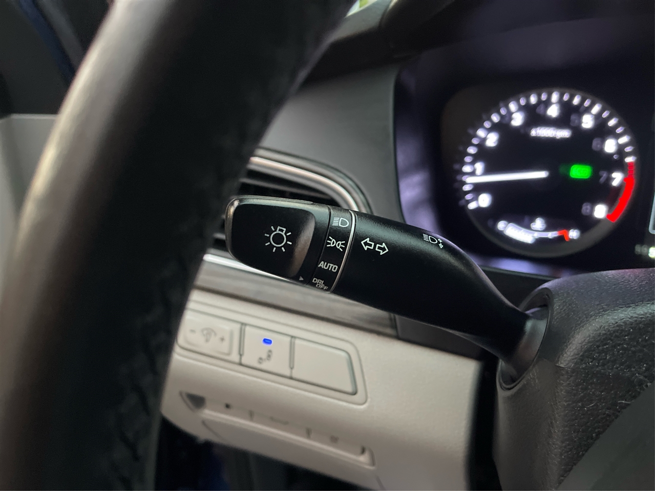 Hyundai Sonata 4dr Sdn 2.4L Limited PZEV 2015