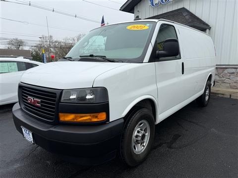2022 GMC Savana Cargo Van 2500 135" WB