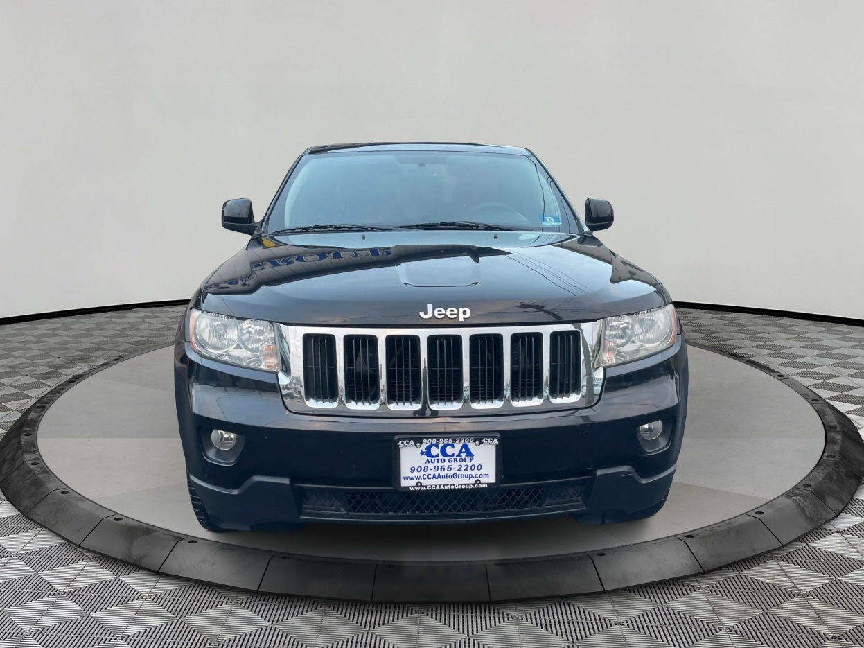 2012 Jeep Grand Cherokee Laredo photo 2
