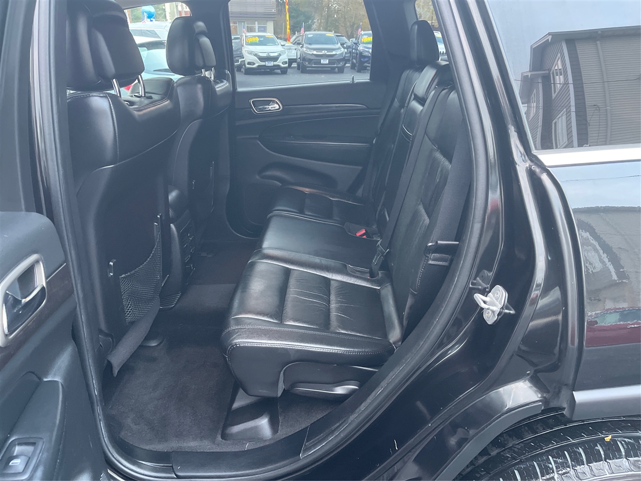 2012 Jeep Grand Cherokee Laredo photo 4