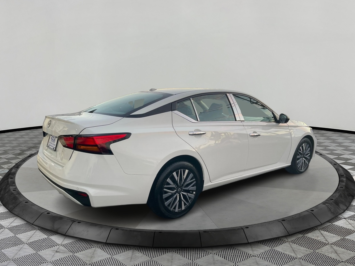 Nissan Altima SV FWD 2025