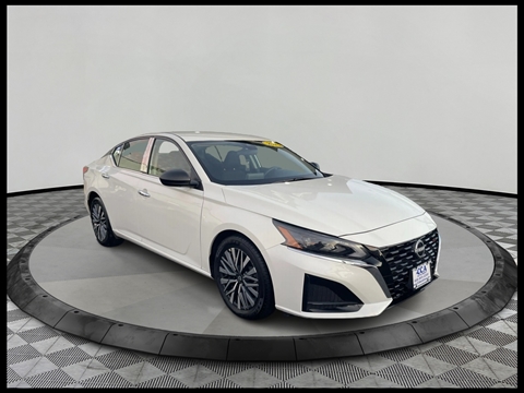 2025 Nissan Altima SV FWD