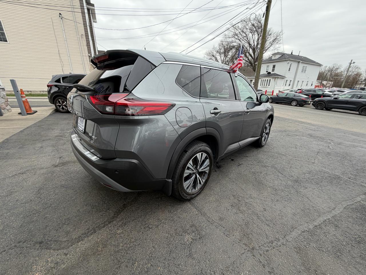 Nissan Rogue  2021
