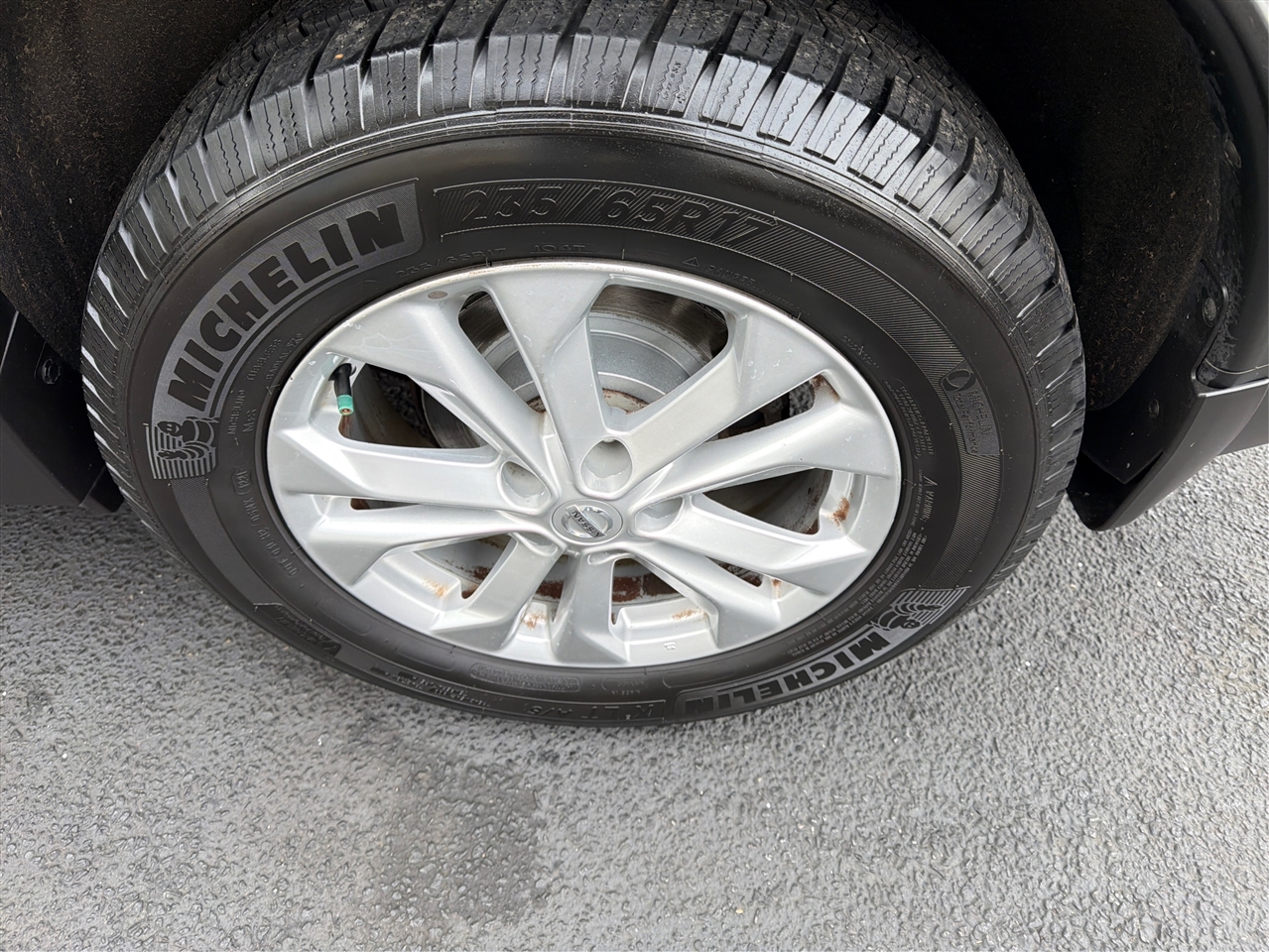 Nissan Rogue AWD 4dr SV 2016