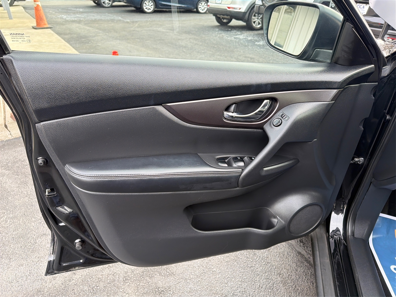 Nissan Rogue AWD 4dr SV 2016