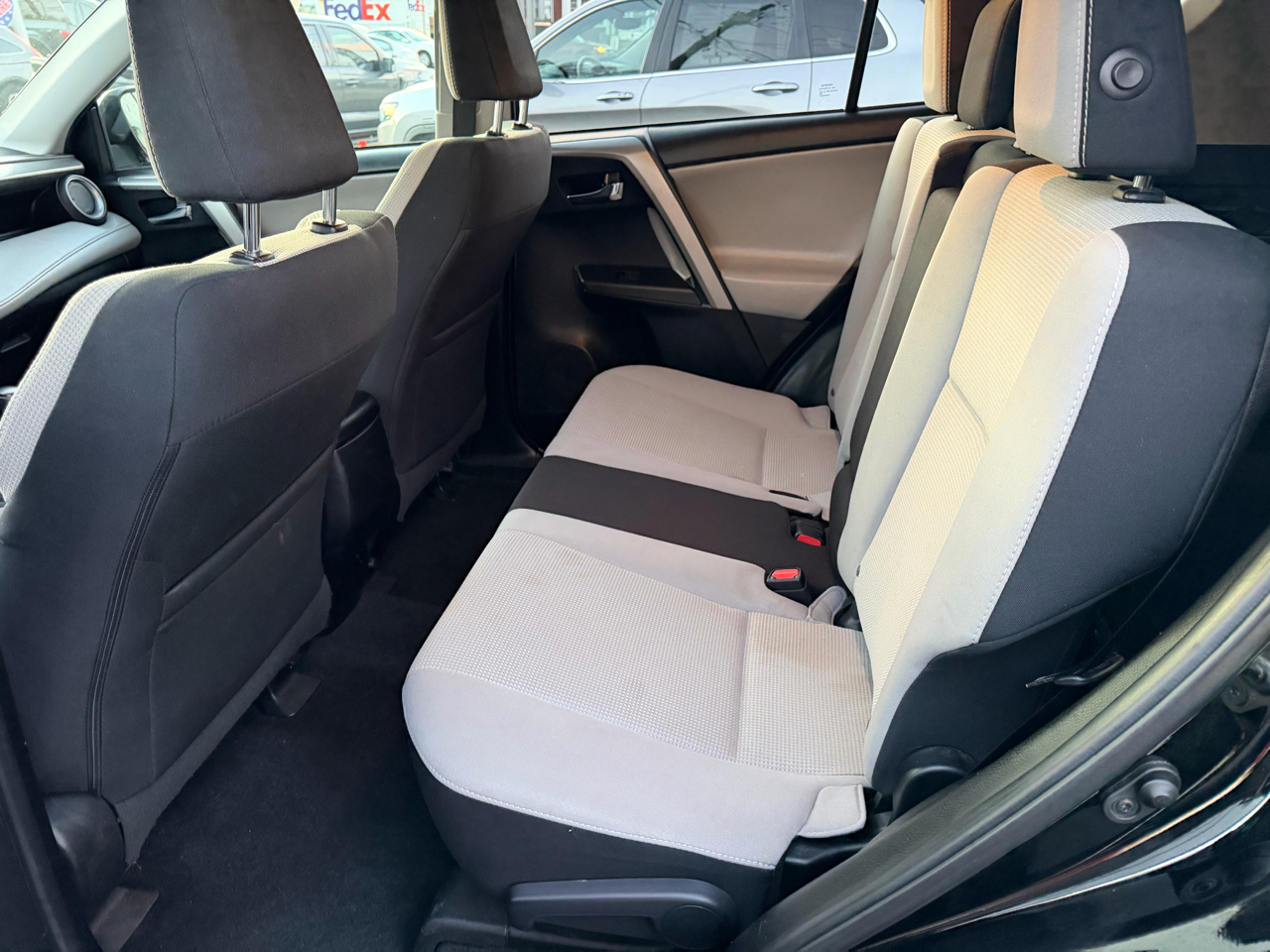 Toyota RAV4 XLE 2018