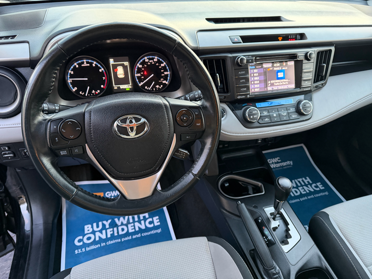 Toyota RAV4 XLE 2018