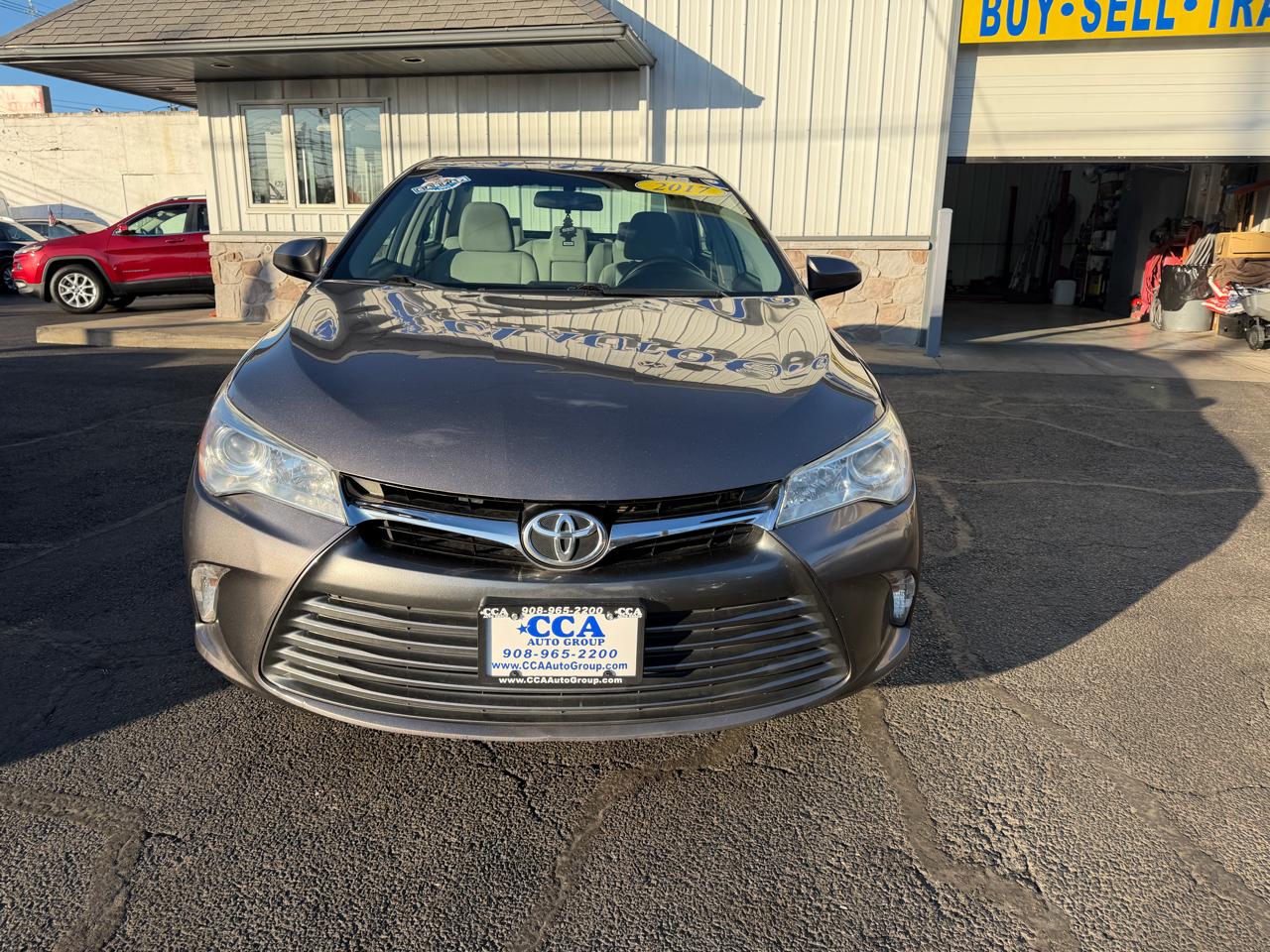 Toyota Camry LE Auto (Natl) 2017
