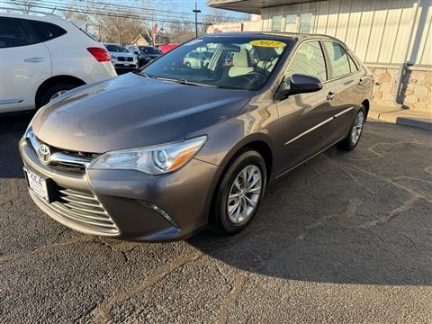 2017 Toyota Camry LE Auto (Natl)