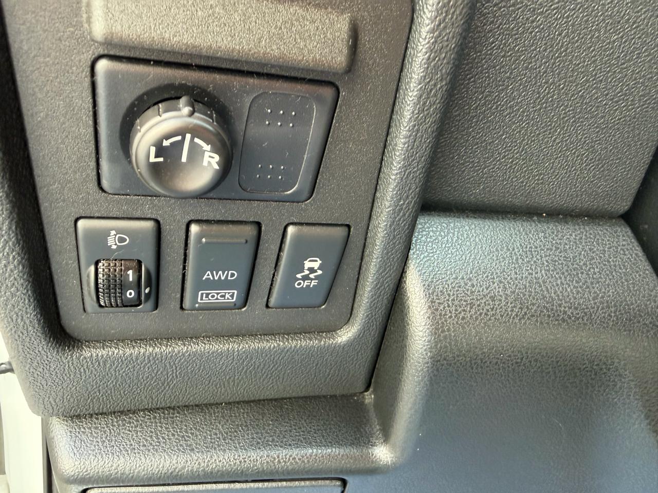 Nissan Rogue AWD 4dr SL 2012