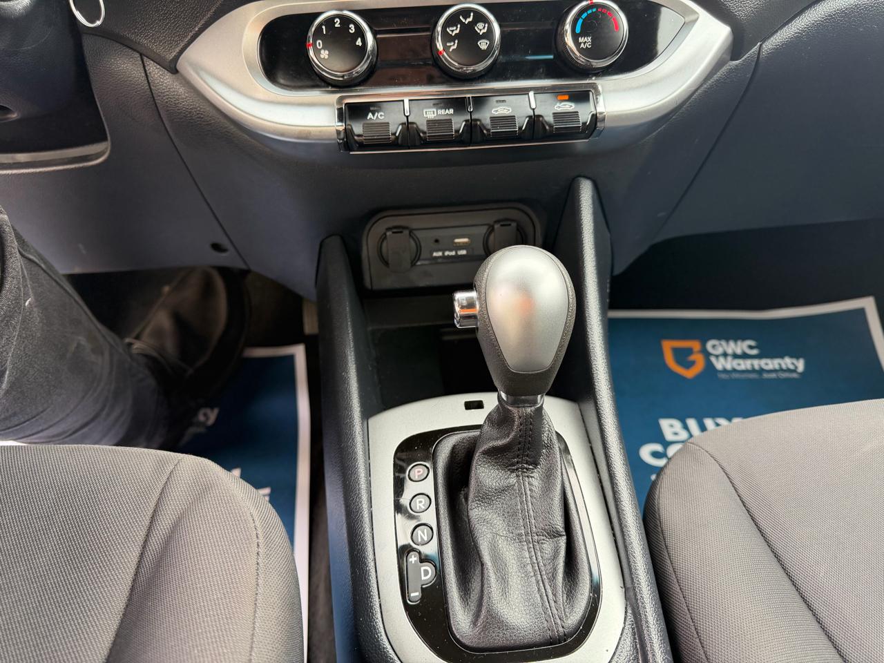 Kia Rio 4dr Sdn Auto LX 2015