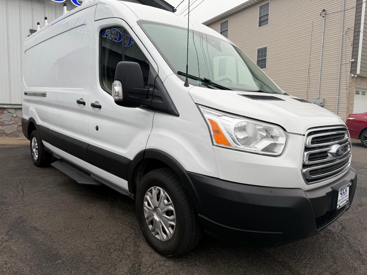 Ford Transit Van T-250 148" Med Rf 9000 GVWR Sliding RH Dr 2019