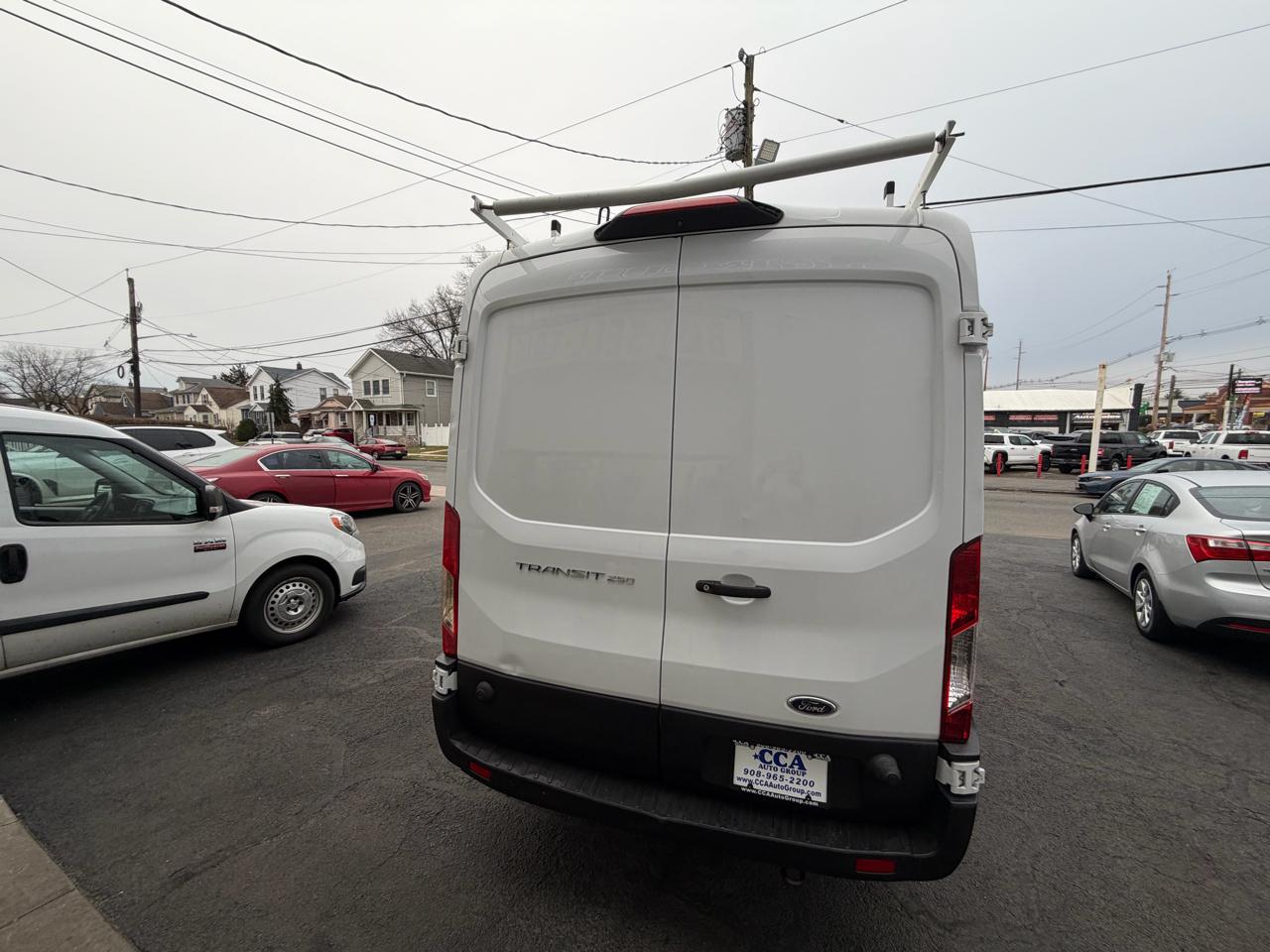 Ford Transit Van T-250 148" Med Rf 9000 GVWR Sliding RH Dr 2019