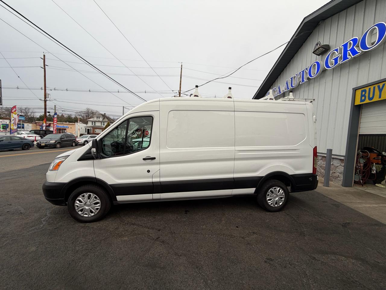 Ford Transit Van T-250 148" Med Rf 9000 GVWR Sliding RH Dr 2019