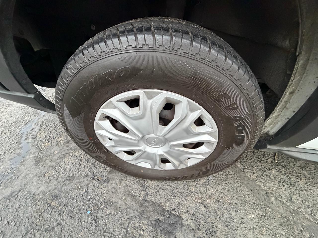 Ford Transit Van T-250 148" Med Rf 9000 GVWR Sliding RH Dr 2019