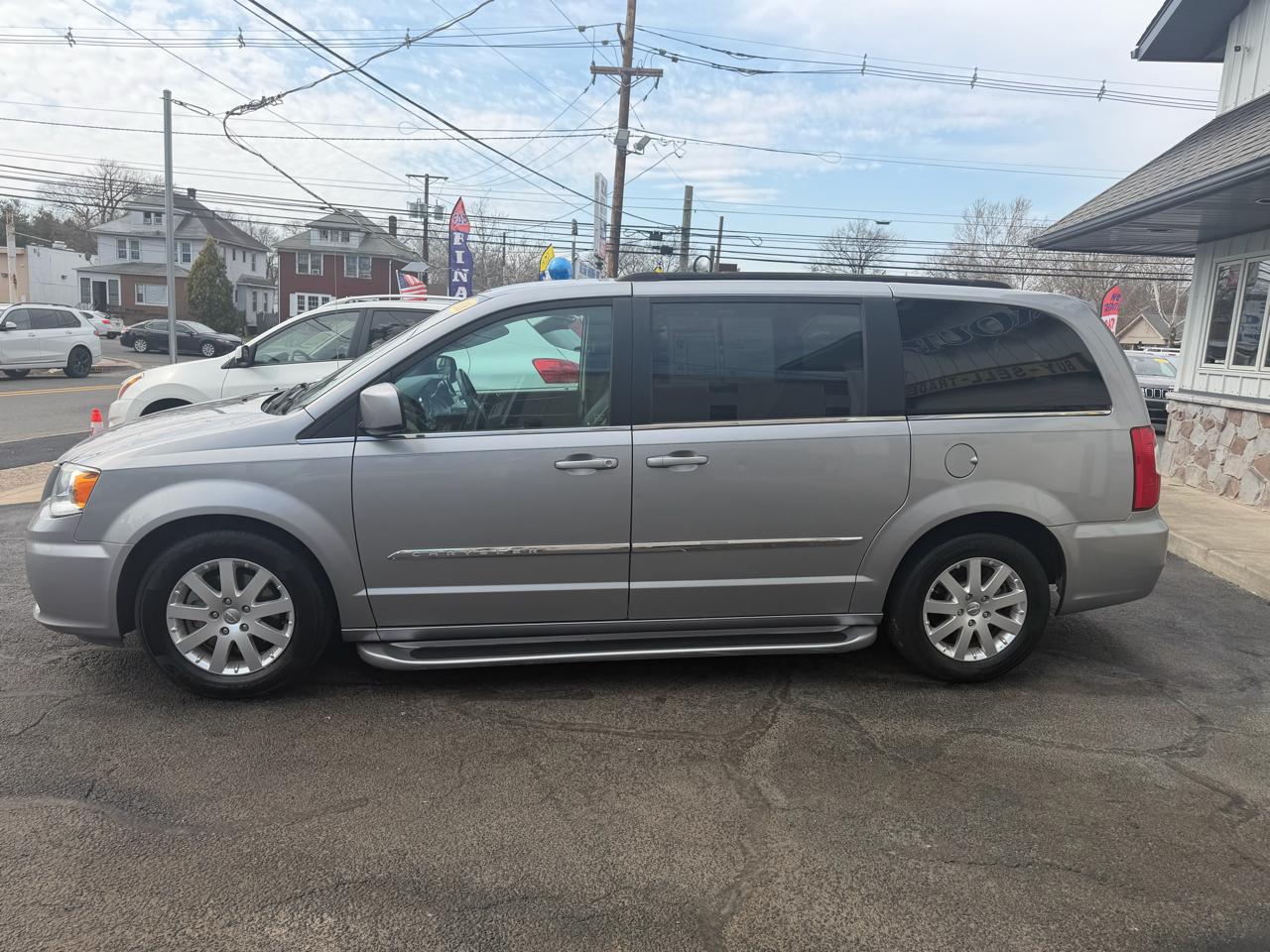 Chrysler Town & Country 4dr Wgn Touring 2016