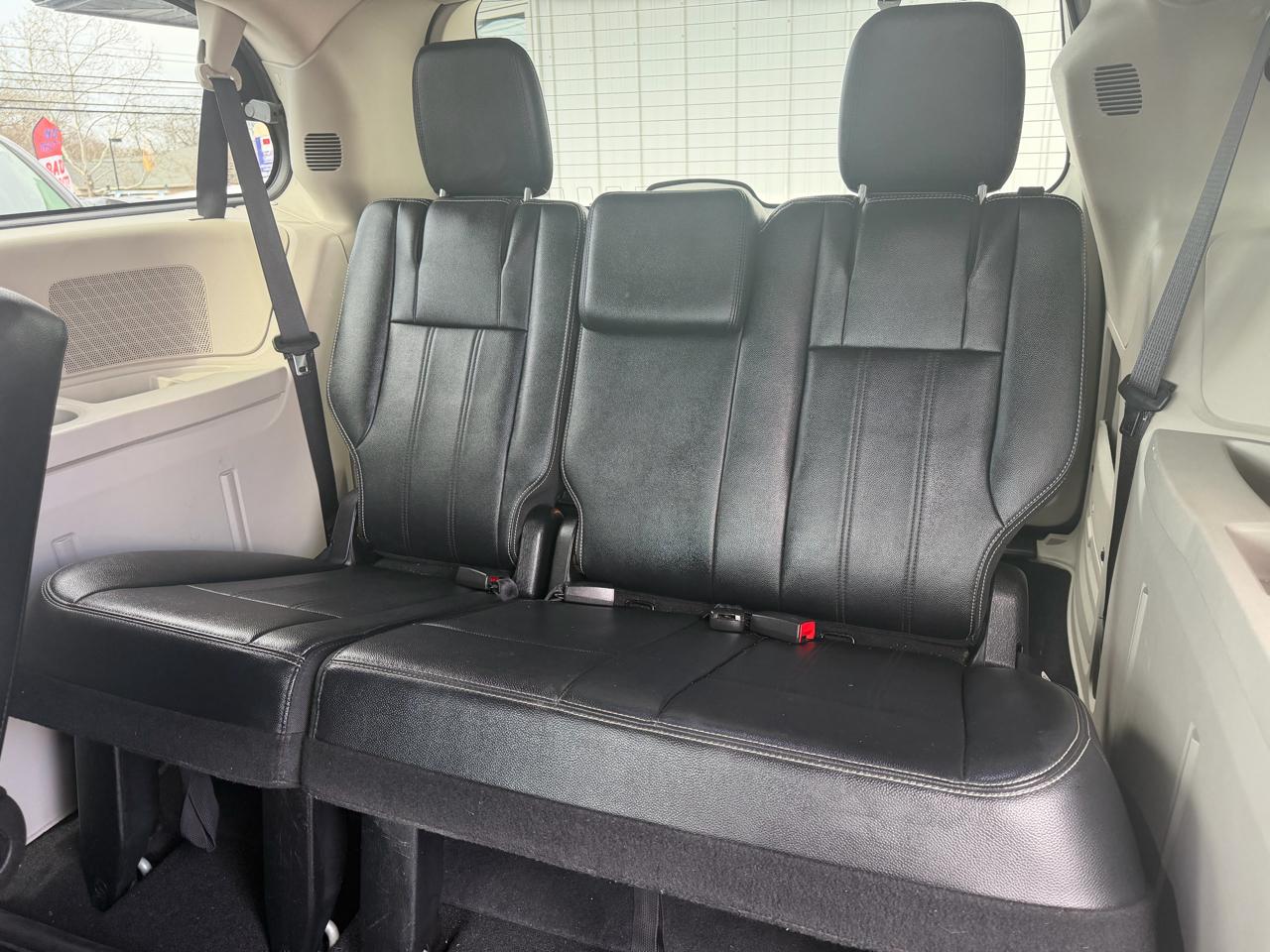 Chrysler Town & Country 4dr Wgn Touring 2016