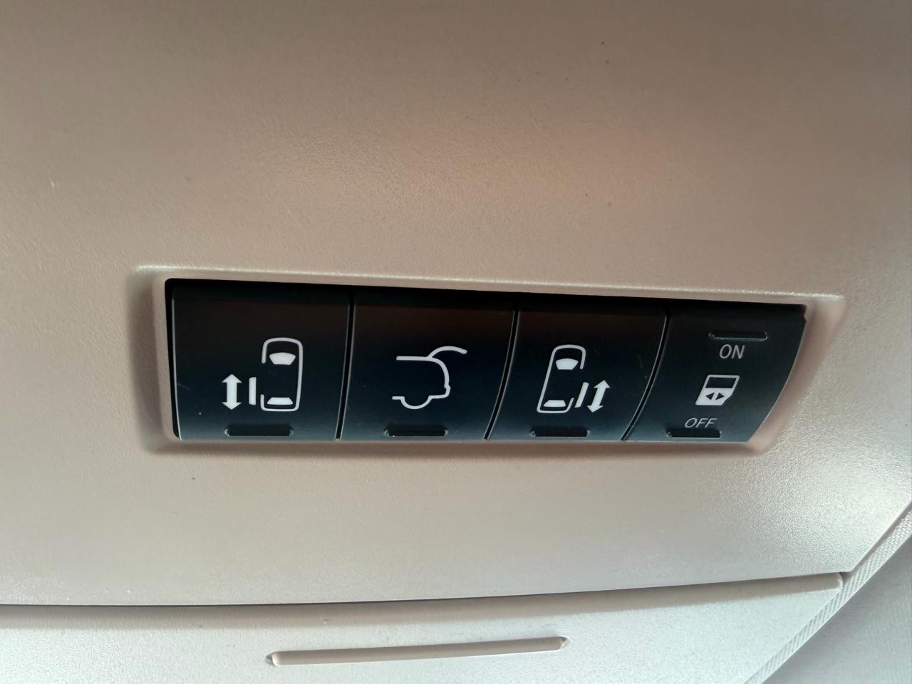 Chrysler Town & Country 4dr Wgn Touring 2016