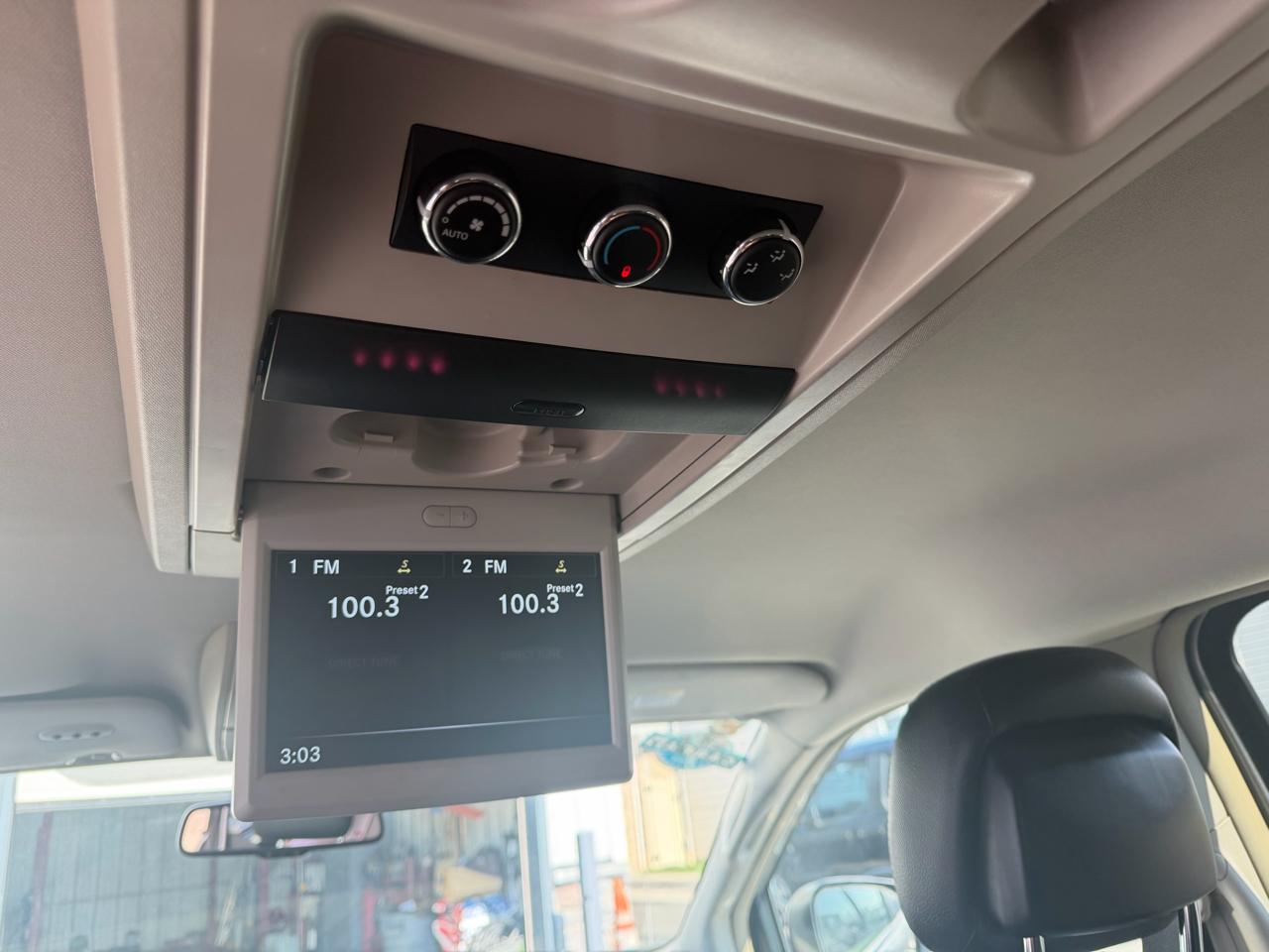 Chrysler Town & Country 4dr Wgn Touring 2016