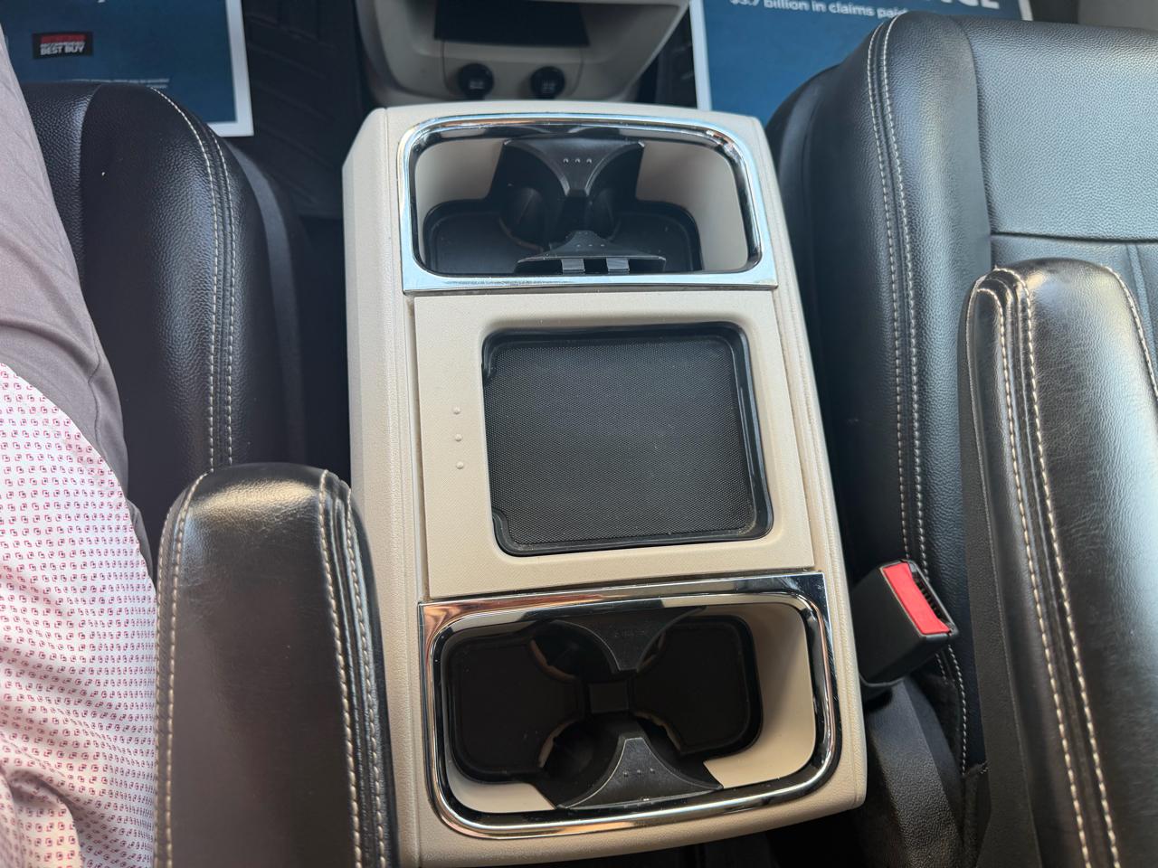 Chrysler Town & Country 4dr Wgn Touring 2016