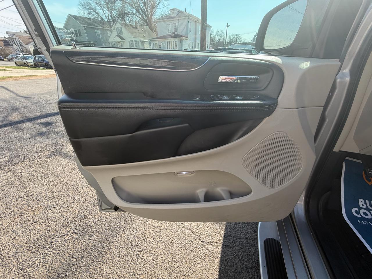 Chrysler Town & Country 4dr Wgn Touring 2016